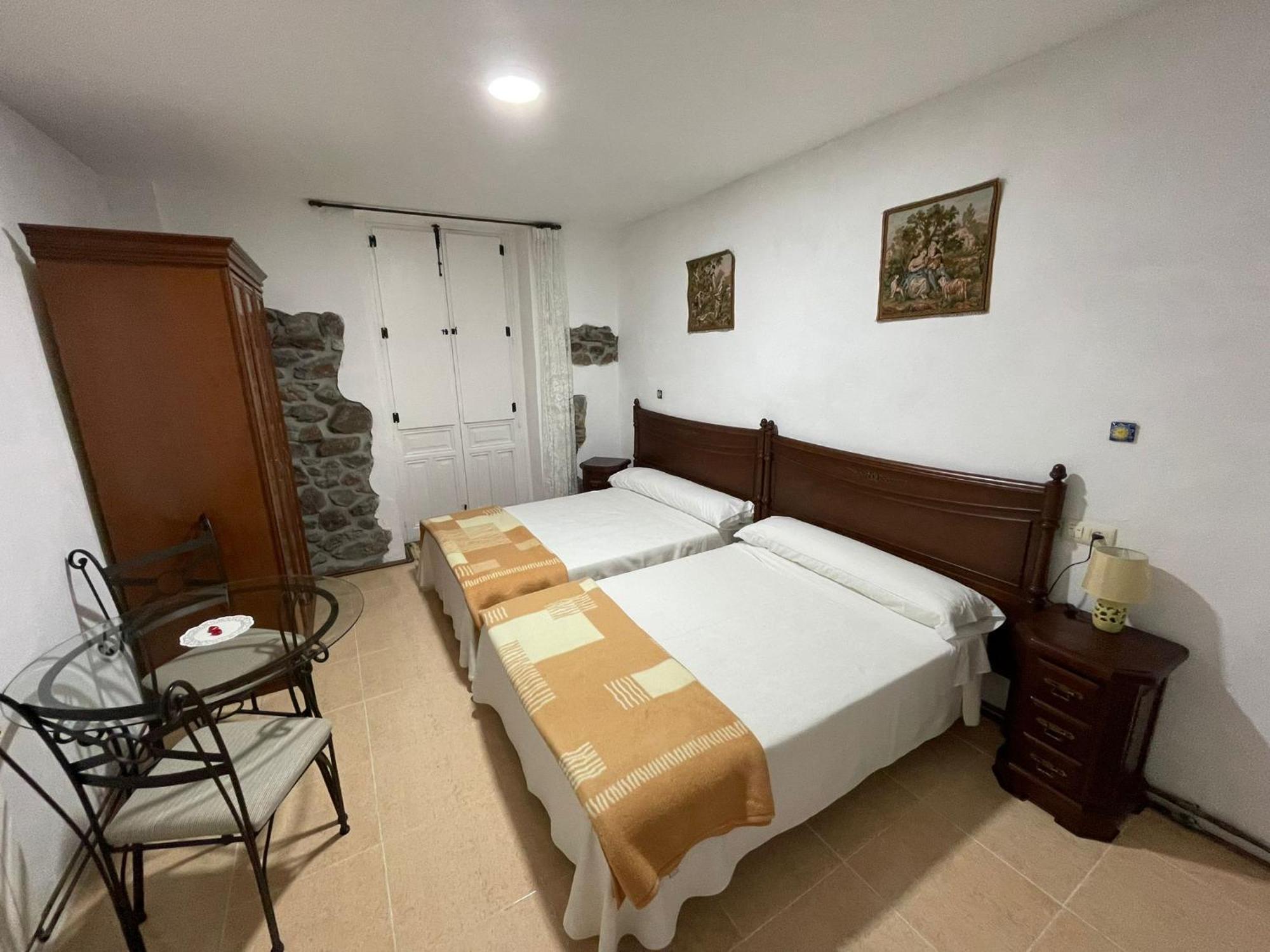 טינאו Hotel El Nuevo Semellon Aceptamos Mascotas מראה חיצוני תמונה